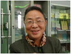 【抗癌故事】肺转肾上腺转脑，成功康复11年，她的抗癌体会是：活着就是王道